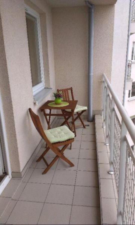 Apartamenty Nad Jeziorkiem Варшава Екстериор снимка