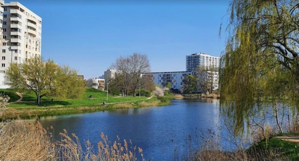 Apartamenty Nad Jeziorkiem Варшава Екстериор снимка